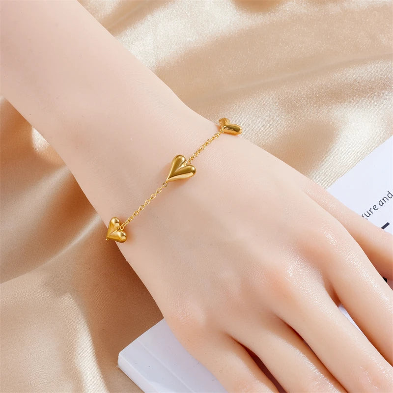 Stainless Steel Vintage Golden Heart Bracelet For Women