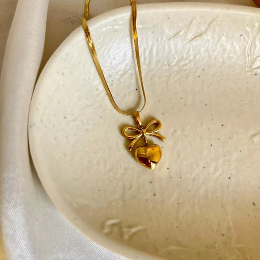 Stainless Steel Gold Bow Heart Snack Chain Necklace