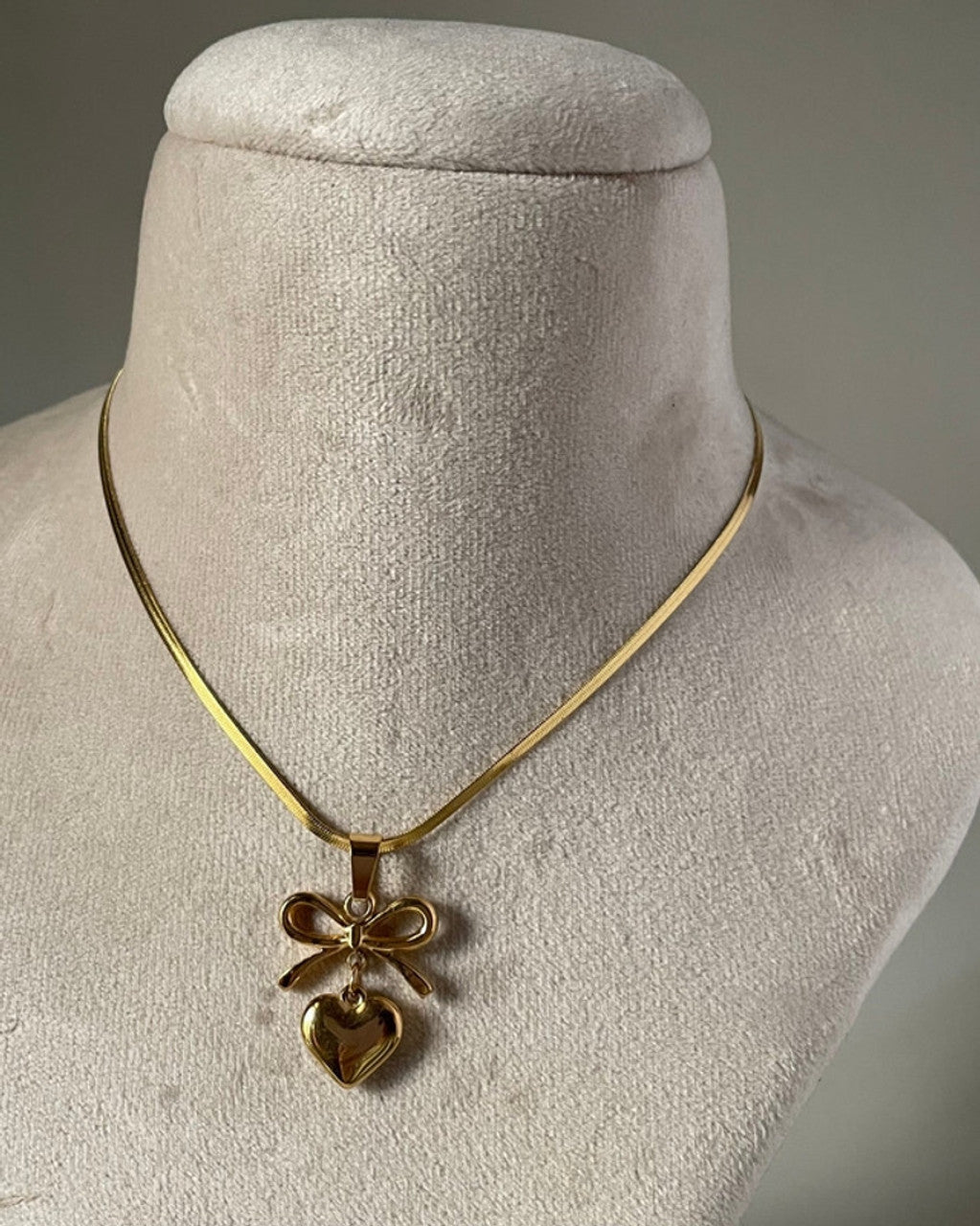 Stainless Steel Gold Bow Heart Snack Chain Necklace
