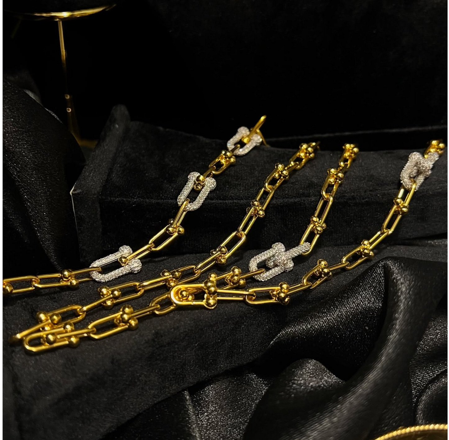 Tiffany HardWear Medium Link Bracelet in Yellow Gold with Diamonds