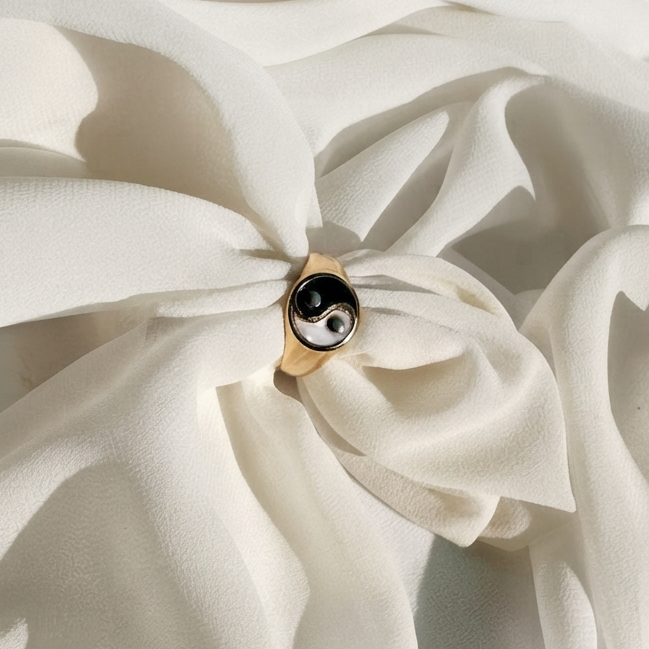 Yin Yang Ring