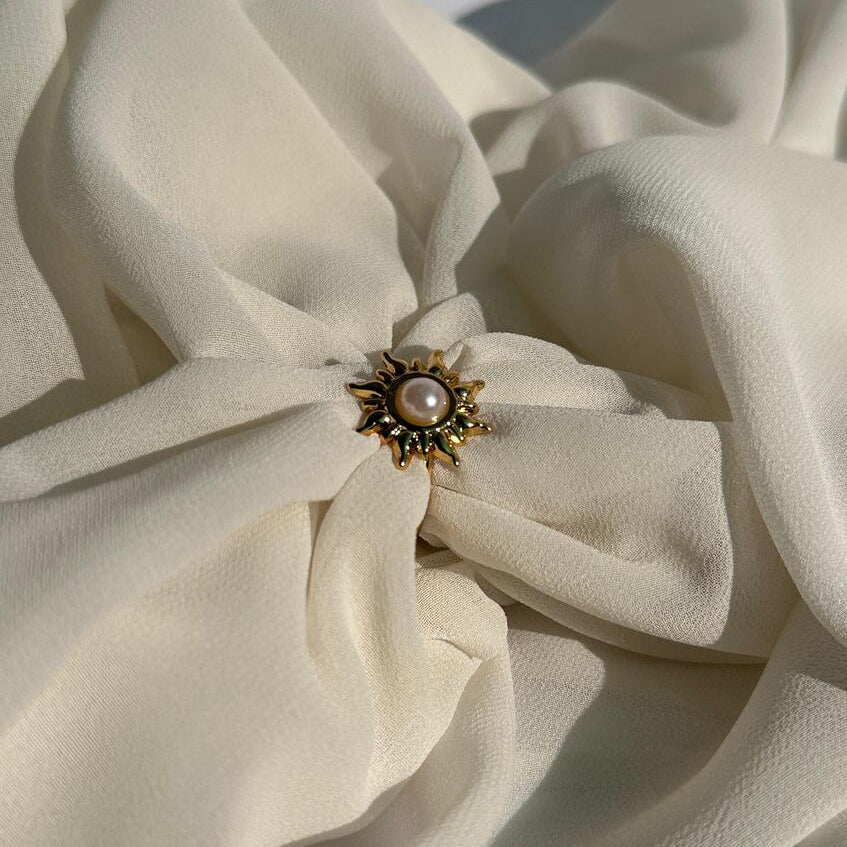Solar Pearl Ring